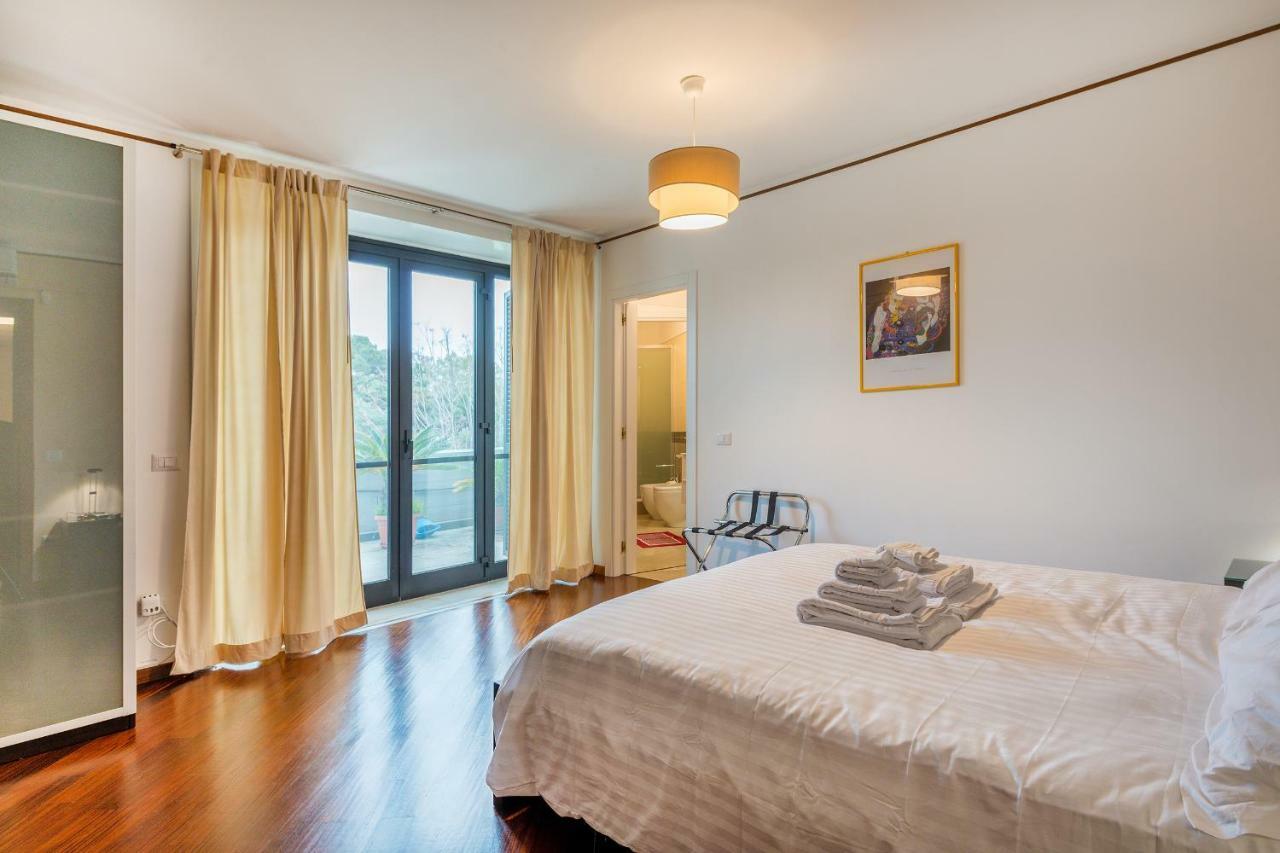 A Casa Di Sara Ermy Bed & Breakfast บารี ภายนอก รูปภาพ